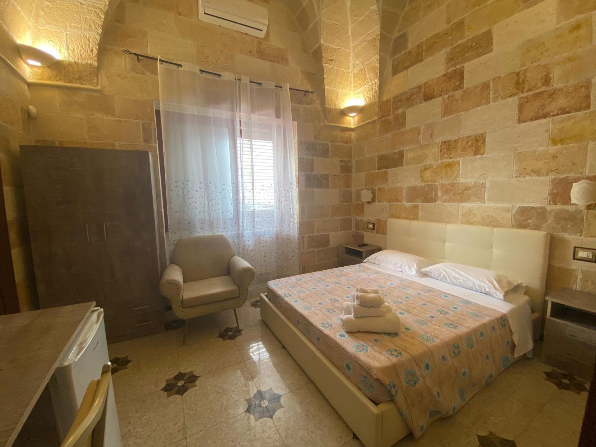 Aparthotel Il Vittoriano à Porto Cesareo Extérieur photo
