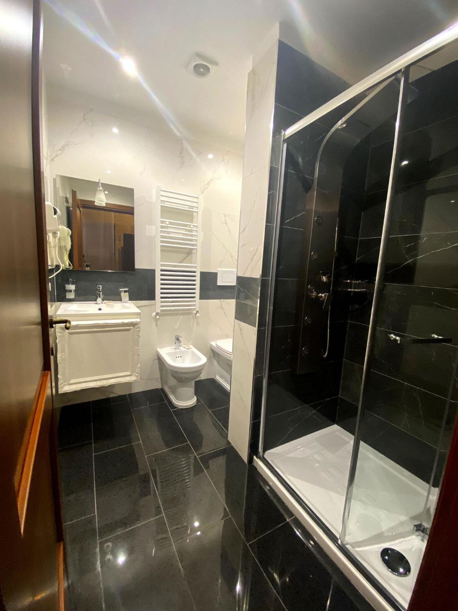 Aparthotel Il Vittoriano à Porto Cesareo Extérieur photo