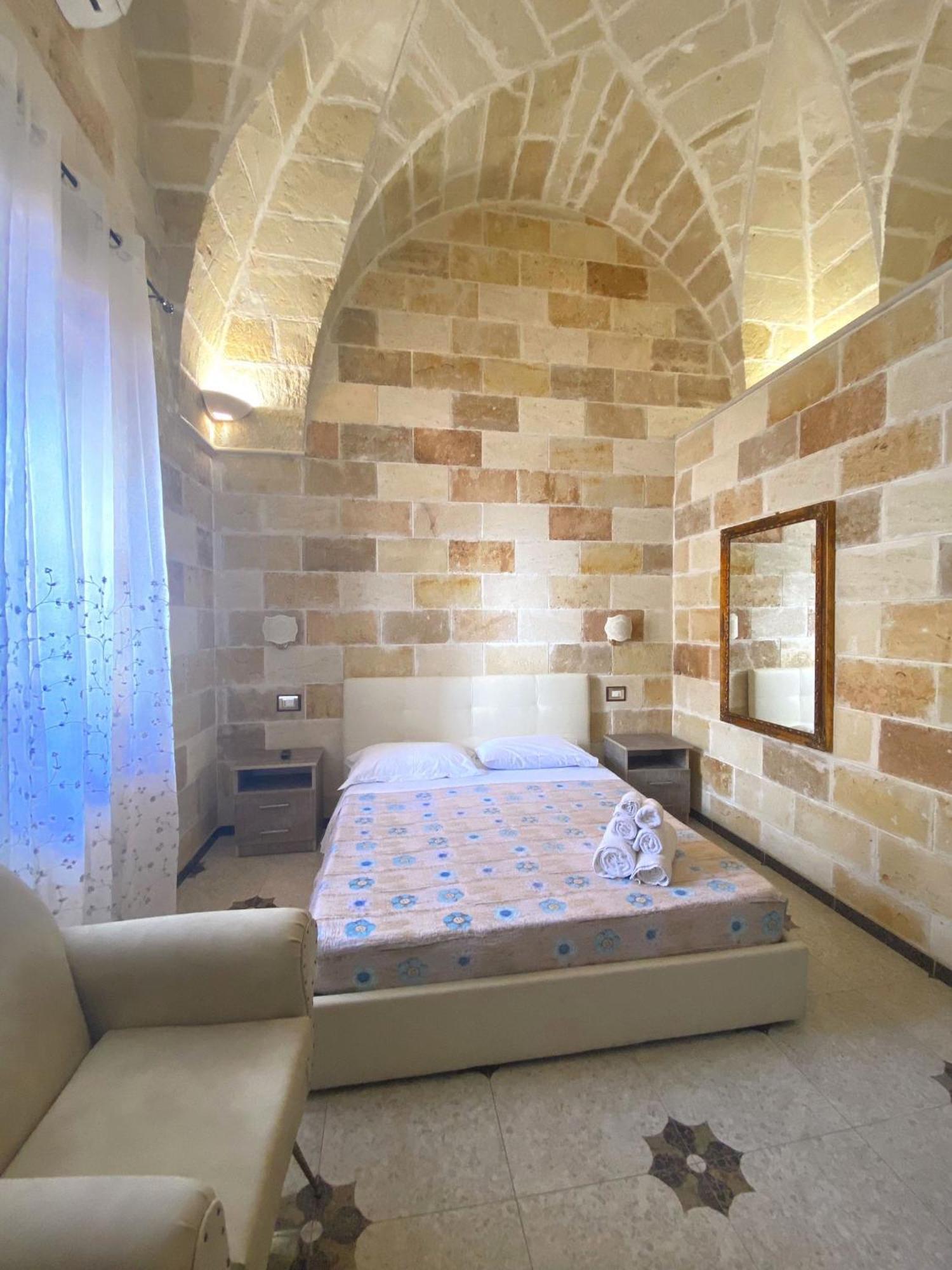 Aparthotel Il Vittoriano à Porto Cesareo Extérieur photo