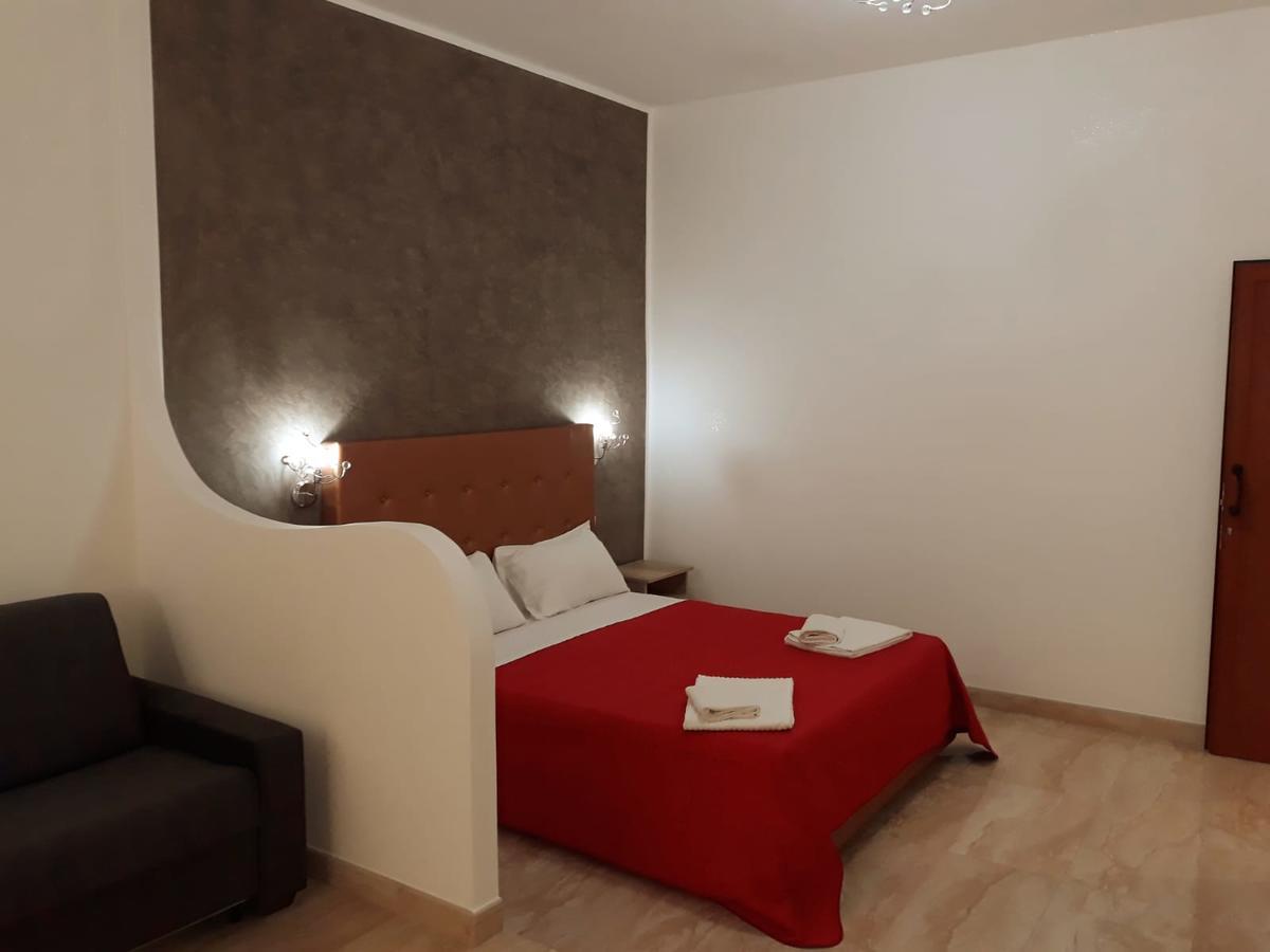 Aparthotel Il Vittoriano à Porto Cesareo Extérieur photo