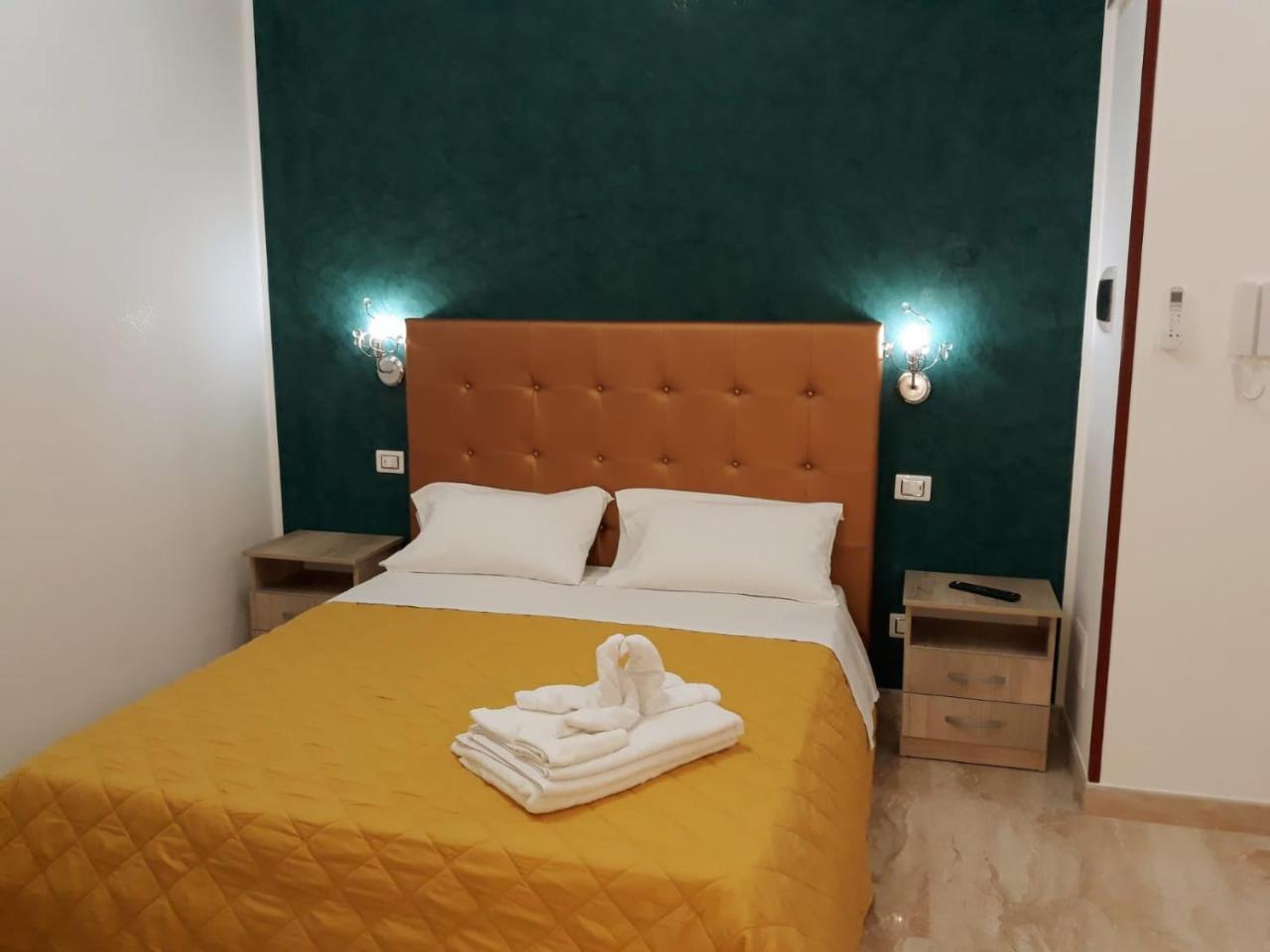 Aparthotel Il Vittoriano à Porto Cesareo Extérieur photo