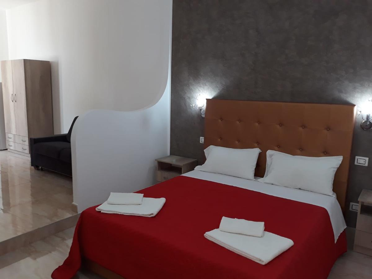 Aparthotel Il Vittoriano à Porto Cesareo Extérieur photo