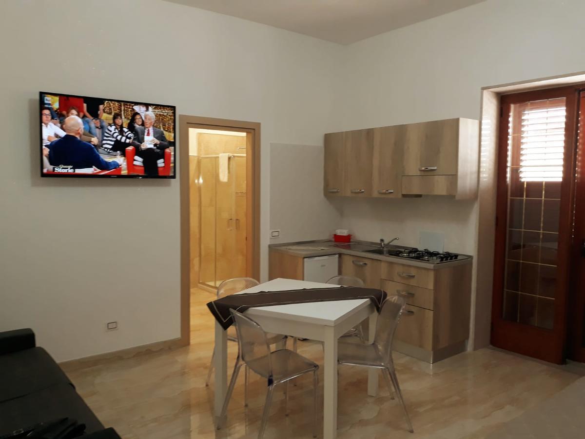 Aparthotel Il Vittoriano à Porto Cesareo Extérieur photo